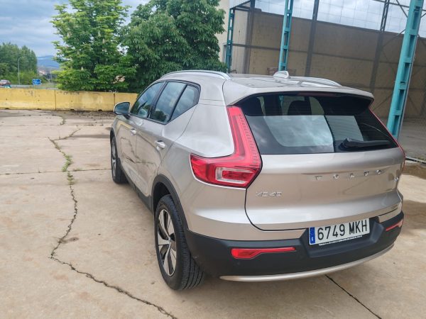 a0b5aea5-88c4-4a83-b3af-c7107de57818