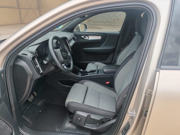 ac553e06-3ed3-4074-938d-c7810c7c2c15